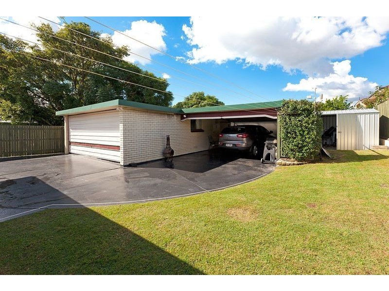 54 Burn Street, Camp Hill QLD 4152