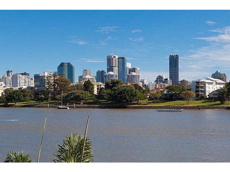 20 Wynnum Road, Norman Park QLD 4170