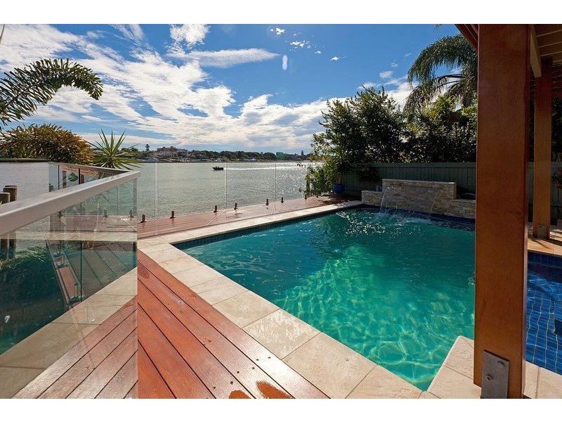 20 Wynnum Road, Norman Park QLD 4170