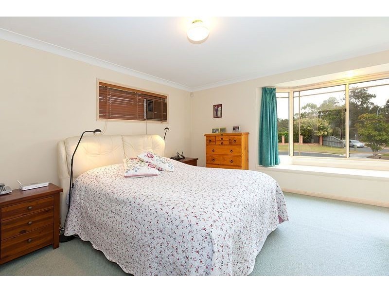 23 Angourie Place, Carindale QLD 4152