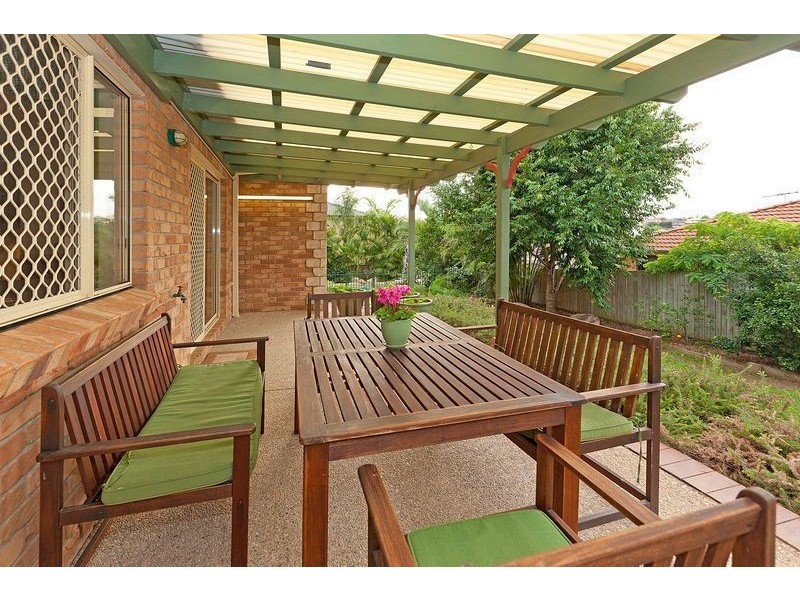 23 Angourie Place, Carindale QLD 4152