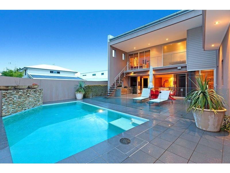 48 Gordon Street, Hawthorne QLD 4171