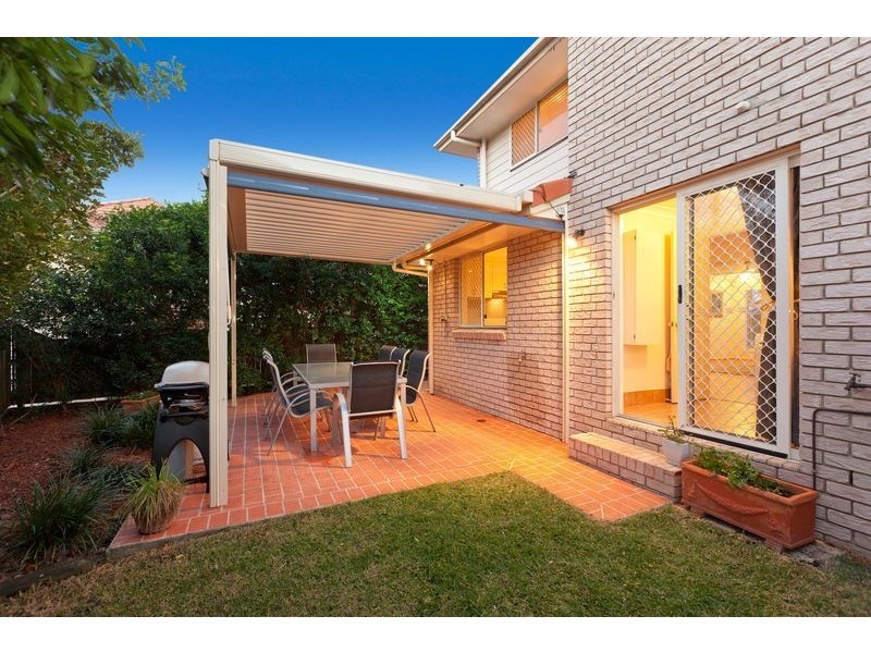 4/2 Flavelle Street, Carina QLD 4152