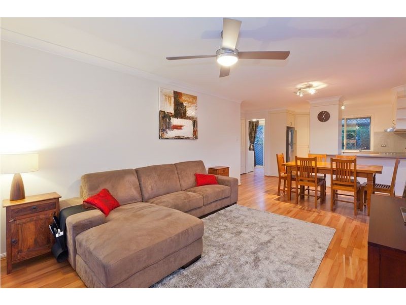 4/2 Flavelle Street, Carina QLD 4152