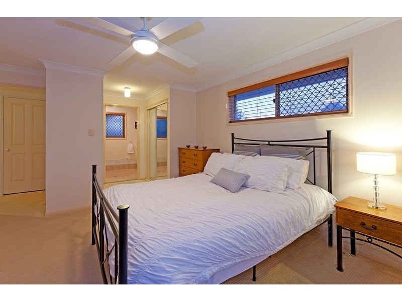 4/2 Flavelle Street, Carina QLD 4152