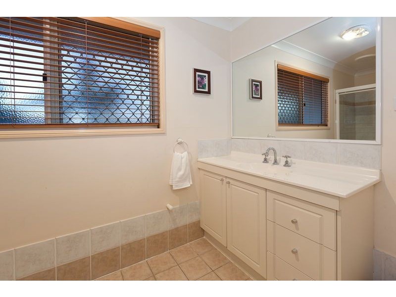 4/2 Flavelle Street, Carina QLD 4152