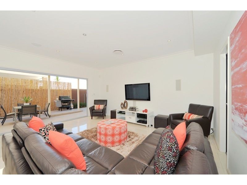 8 Riverbend Place, Bulimba QLD 4171