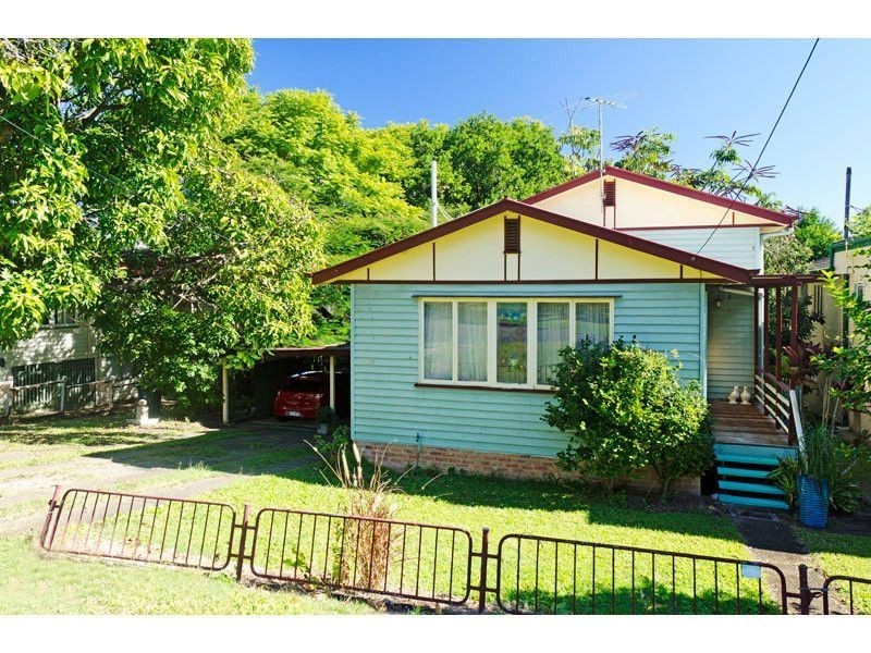 20 The Promenade, Camp Hill QLD 4152