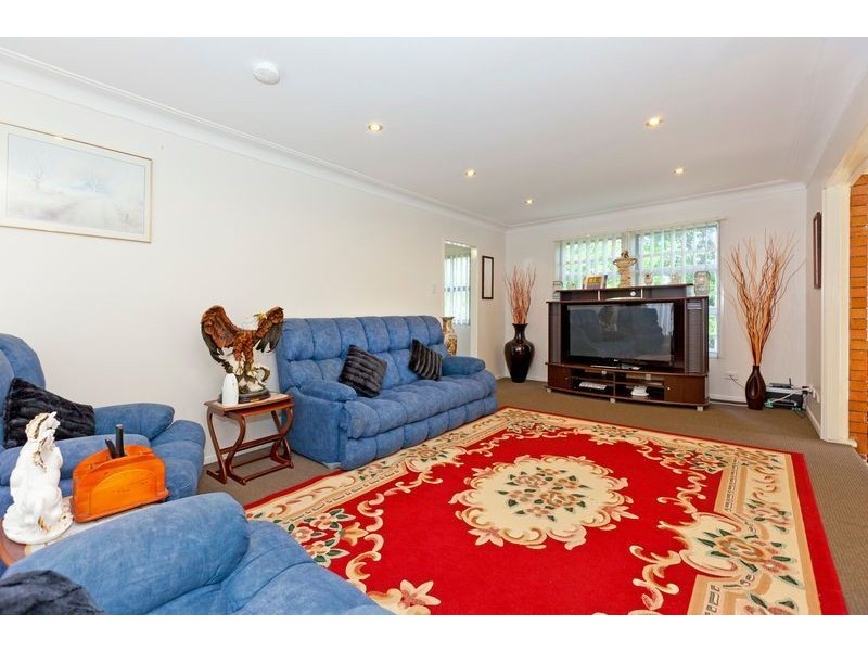 11 Derringer Street, Cannon Hill QLD 4170