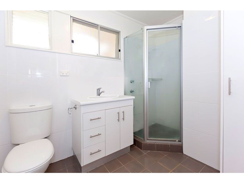 11 Derringer Street, Cannon Hill QLD 4170