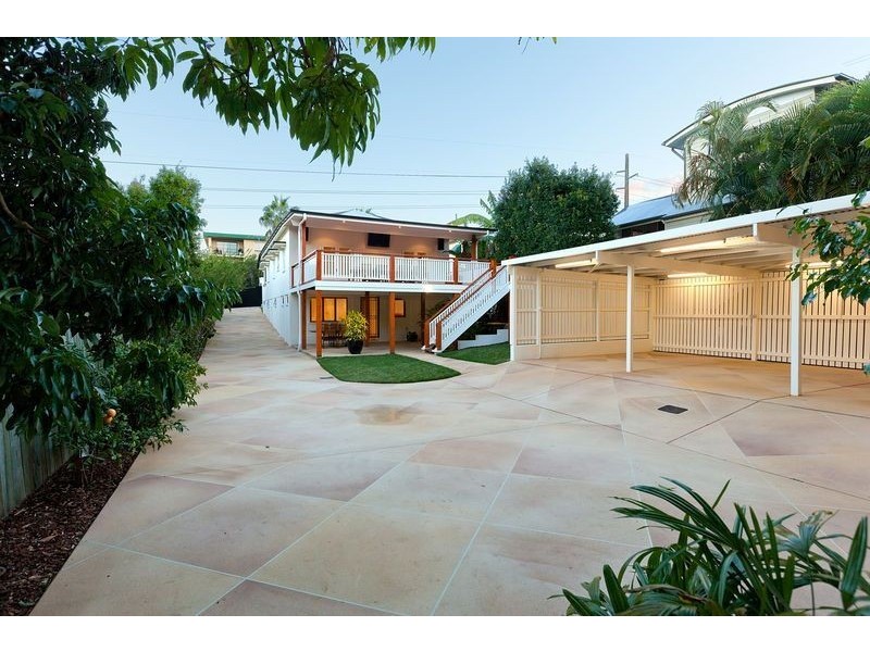 182 Brisbane Street, Bulimba QLD 4171