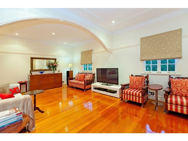 182 Brisbane Street, Bulimba QLD 4171