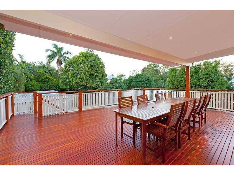 182 Brisbane Street, Bulimba QLD 4171