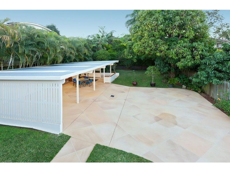 182 Brisbane Street, Bulimba QLD 4171