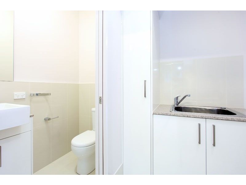 1 & 2/33 Bridgewater Street, Morningside QLD 4170