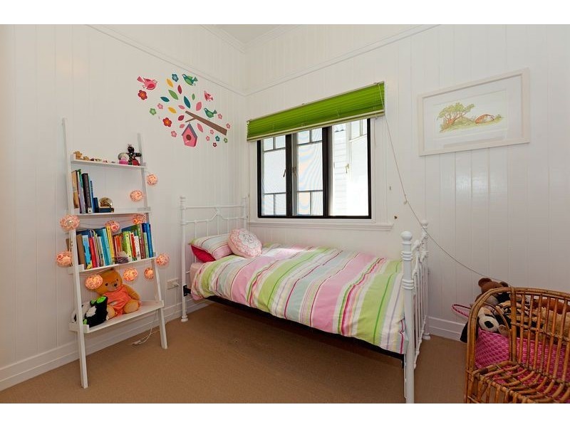 28 Bovelles Street, Camp Hill QLD 4152