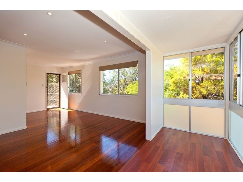 30 Jayben Street, Wynnum West QLD 4178