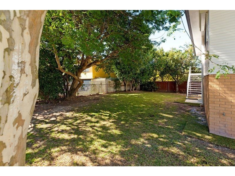 30 Jayben Street, Wynnum West QLD 4178