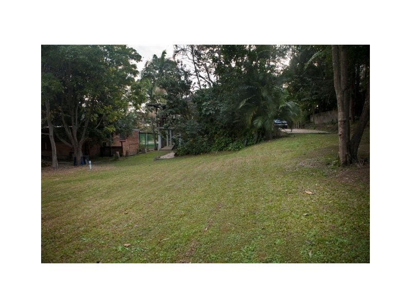 64 Boundary Road, Camp Hill QLD 4152