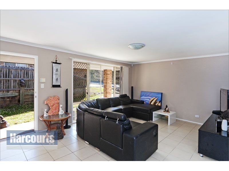 35 Wyncroft Street, Holland Park QLD 4121