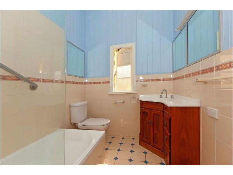 18 Jamieson Street, Bulimba QLD 4171