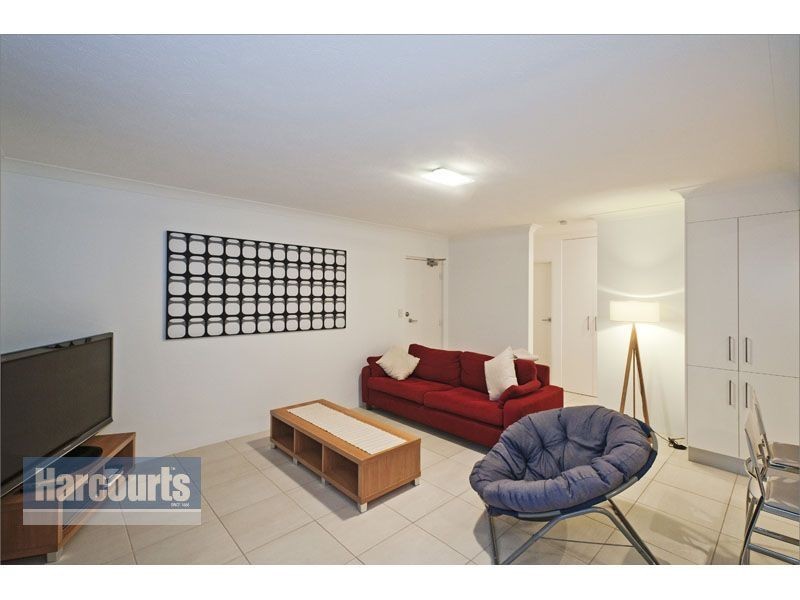 1/39 Swain Street, Holland Park West QLD 4121