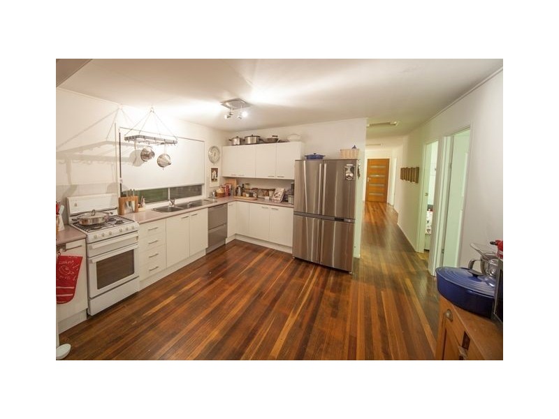 12 Karthina Street, Bulimba QLD 4171