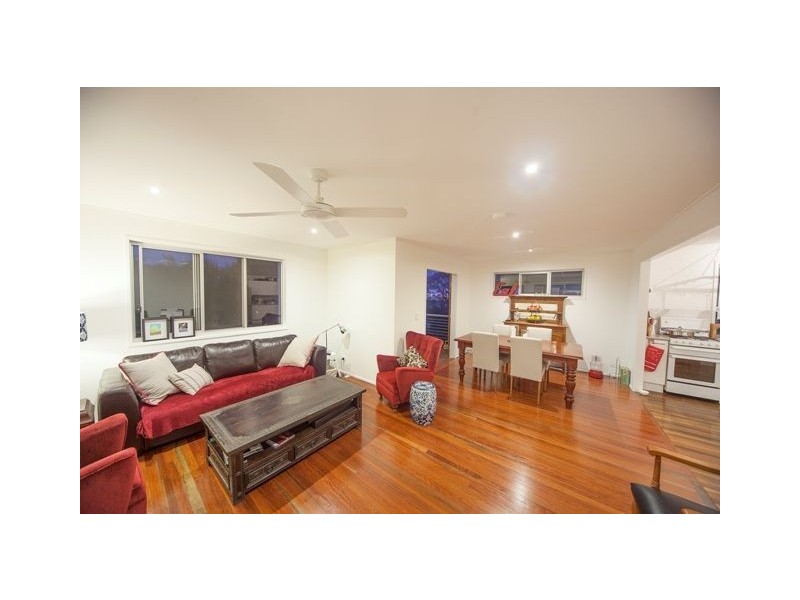 12 Karthina Street, Bulimba QLD 4171