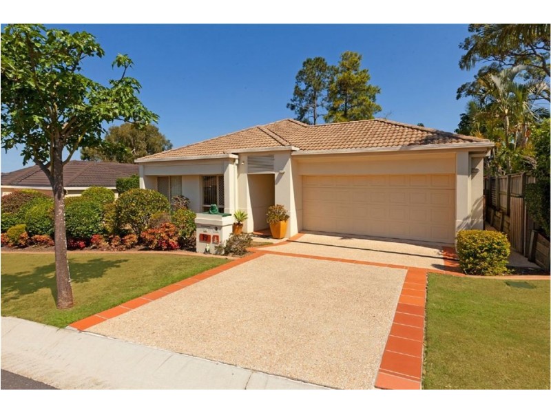 19 Oleander Place, Carindale QLD 4152