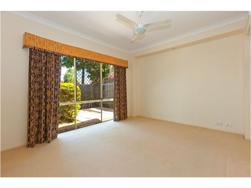 19 Oleander Place, Carindale QLD 4152