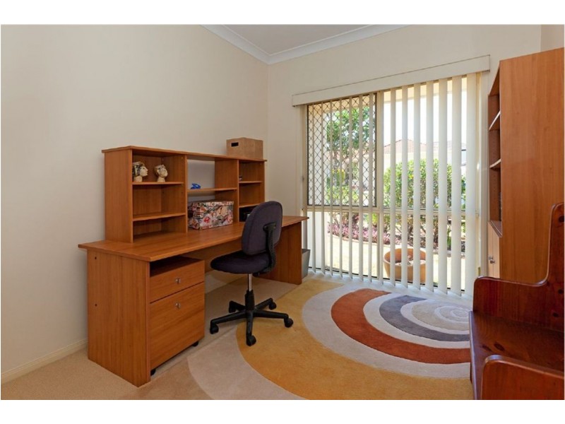 19 Oleander Place, Carindale QLD 4152