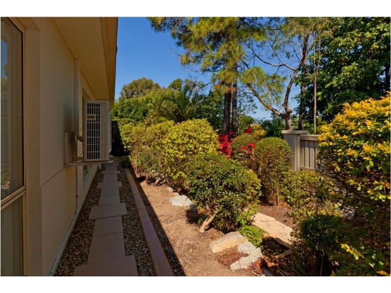 19 Oleander Place, Carindale QLD 4152