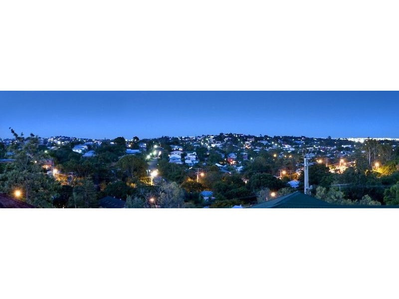 21 Hipwood Street, Norman Park QLD 4170