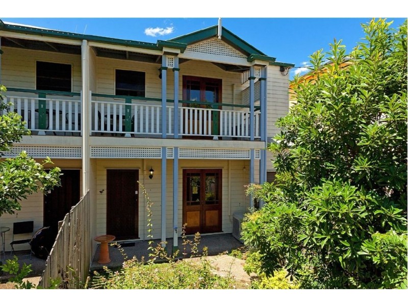 1/52 Longfellow Street, Norman Park QLD 4170