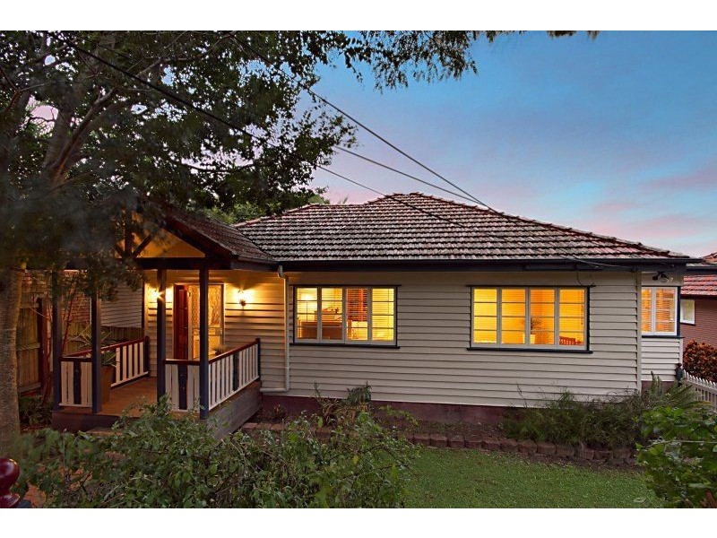 21 Paxton Street, Holland Park QLD 4121