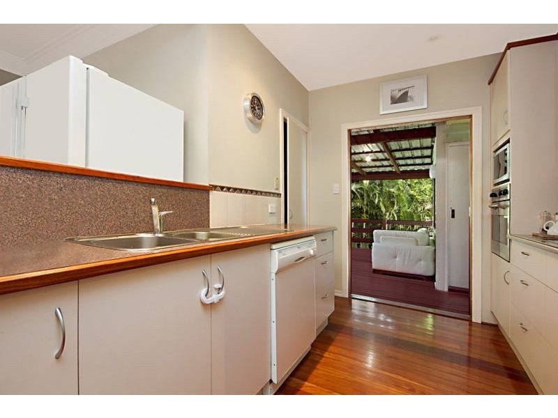 21 Paxton Street, Holland Park QLD 4121