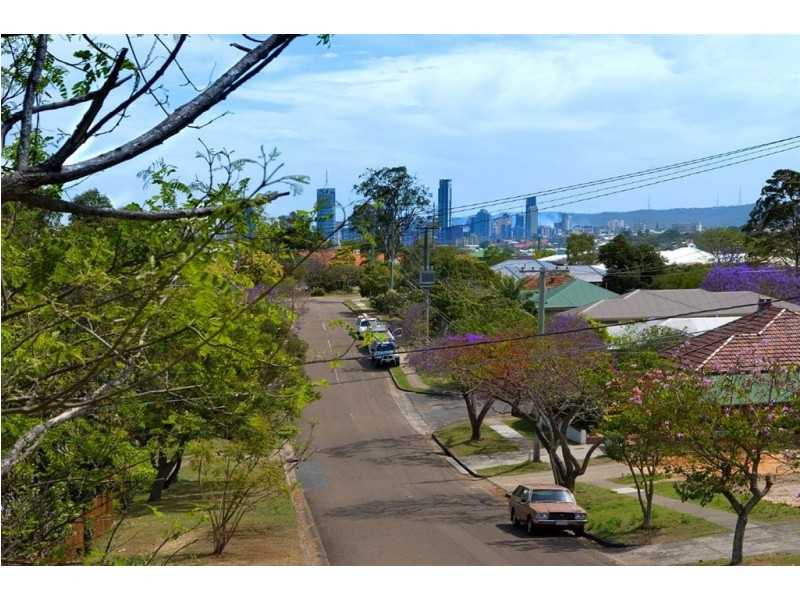 105 Fifth Avenue, Balmoral QLD 4171