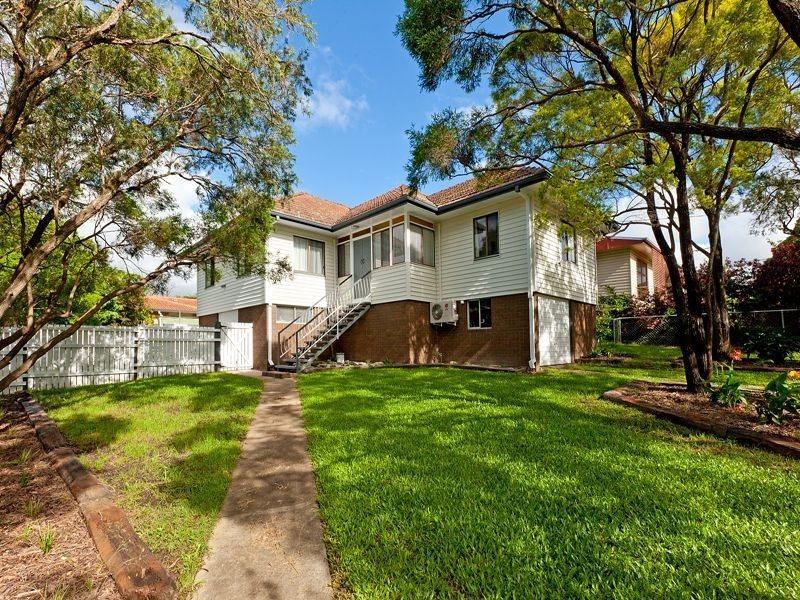 1 Hecklemann Street, Carina Heights QLD 4152