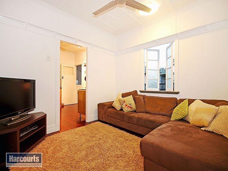 35 Sunshine Avenue, Tarragindi QLD 4121