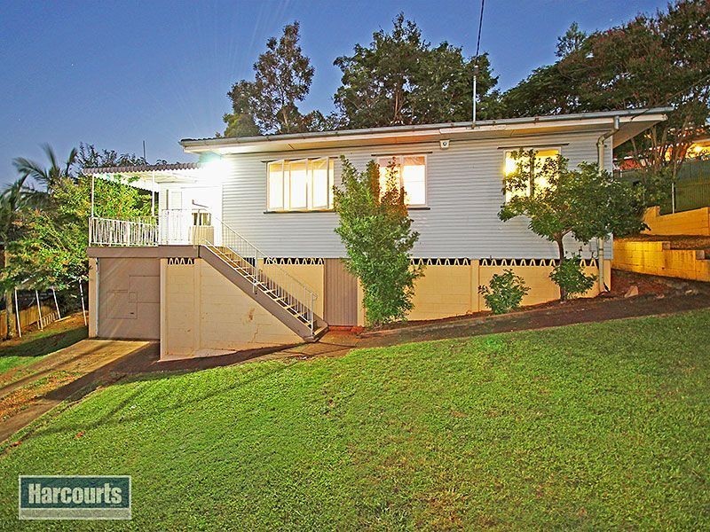 72 Dunrod Street, Holland Park West QLD 4121