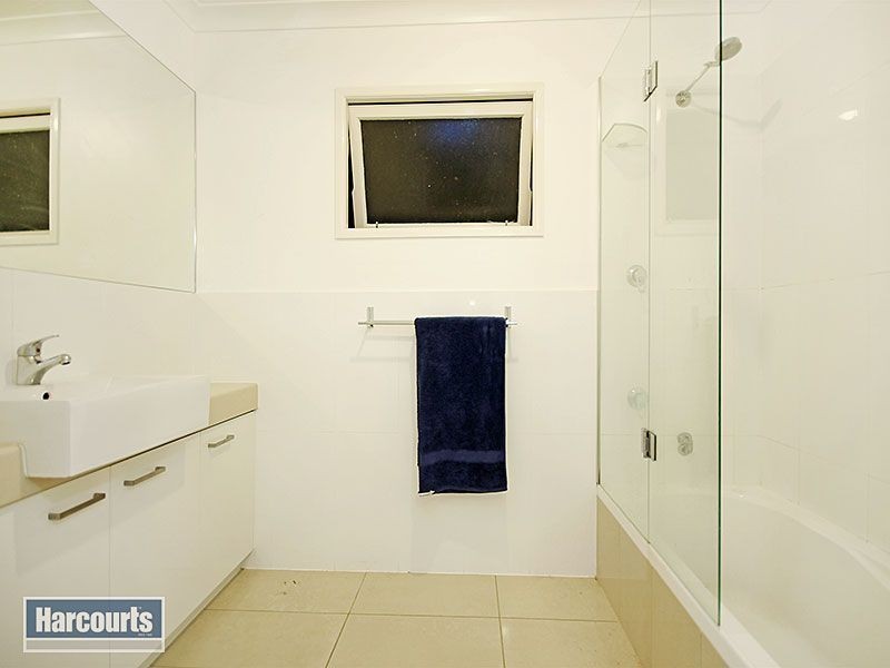 72 Dunrod Street, Holland Park West QLD 4121