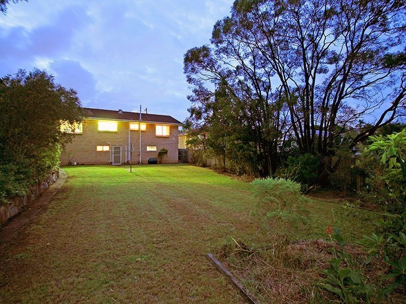 27 Ferol Street, Coorparoo QLD 4151