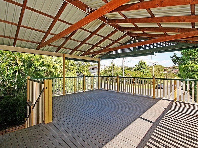 9 Chater Street, Carina QLD 4152