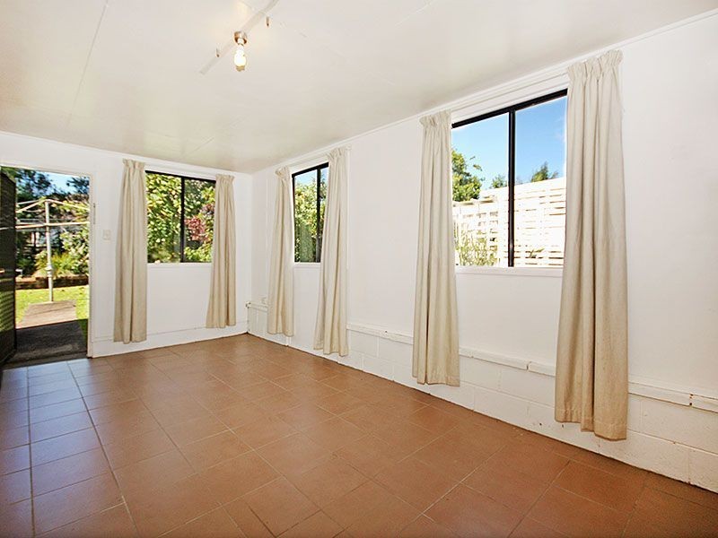 9 Chater Street, Carina QLD 4152