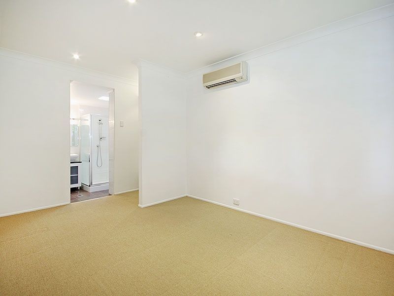 9 Chater Street, Carina QLD 4152