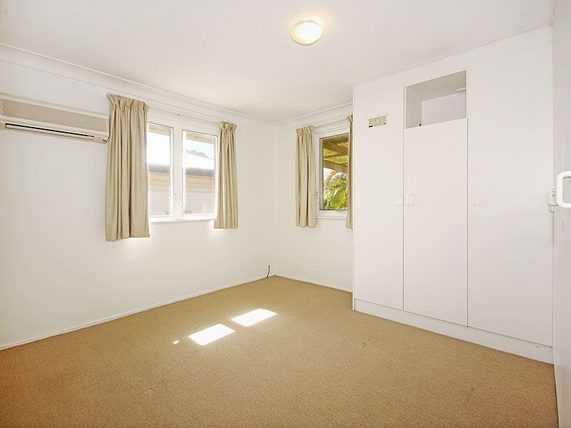 9 Chater Street, Carina QLD 4152