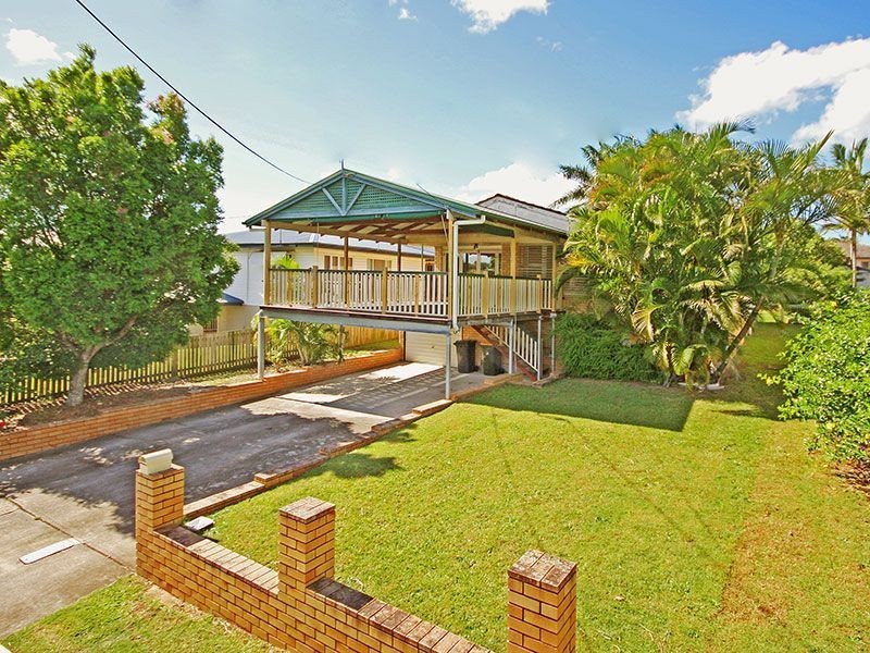 9 Chater Street, Carina QLD 4152