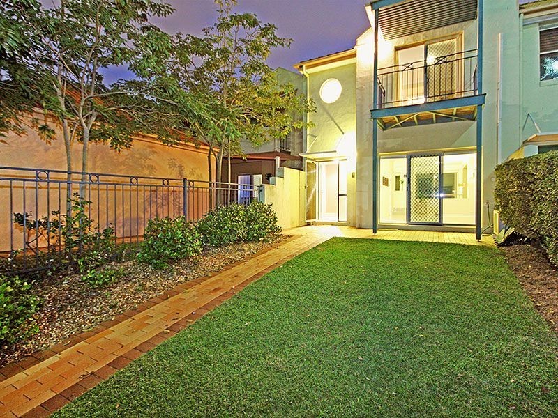 68A Kenbury Street, Bulimba QLD 4171