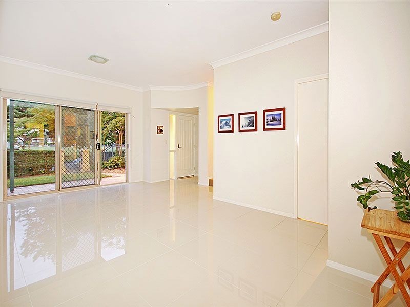 68A Kenbury Street, Bulimba QLD 4171