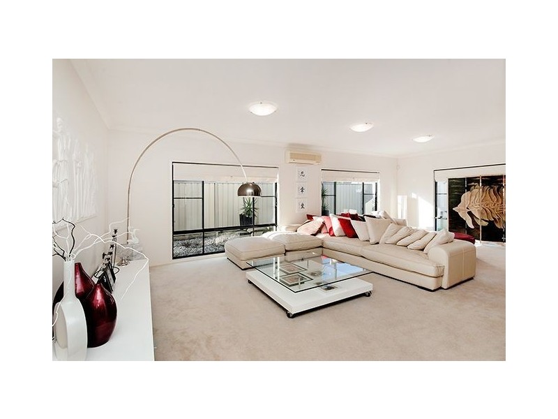 42 Sweetapple Place, Manly West QLD 4179